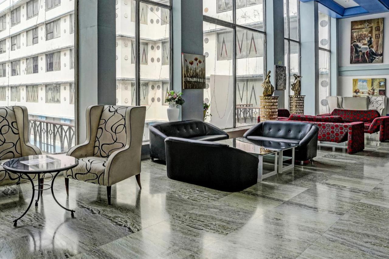 Townhouse 809 Royal Palms Hotel - Rose Collection Мумбай Екстериор снимка