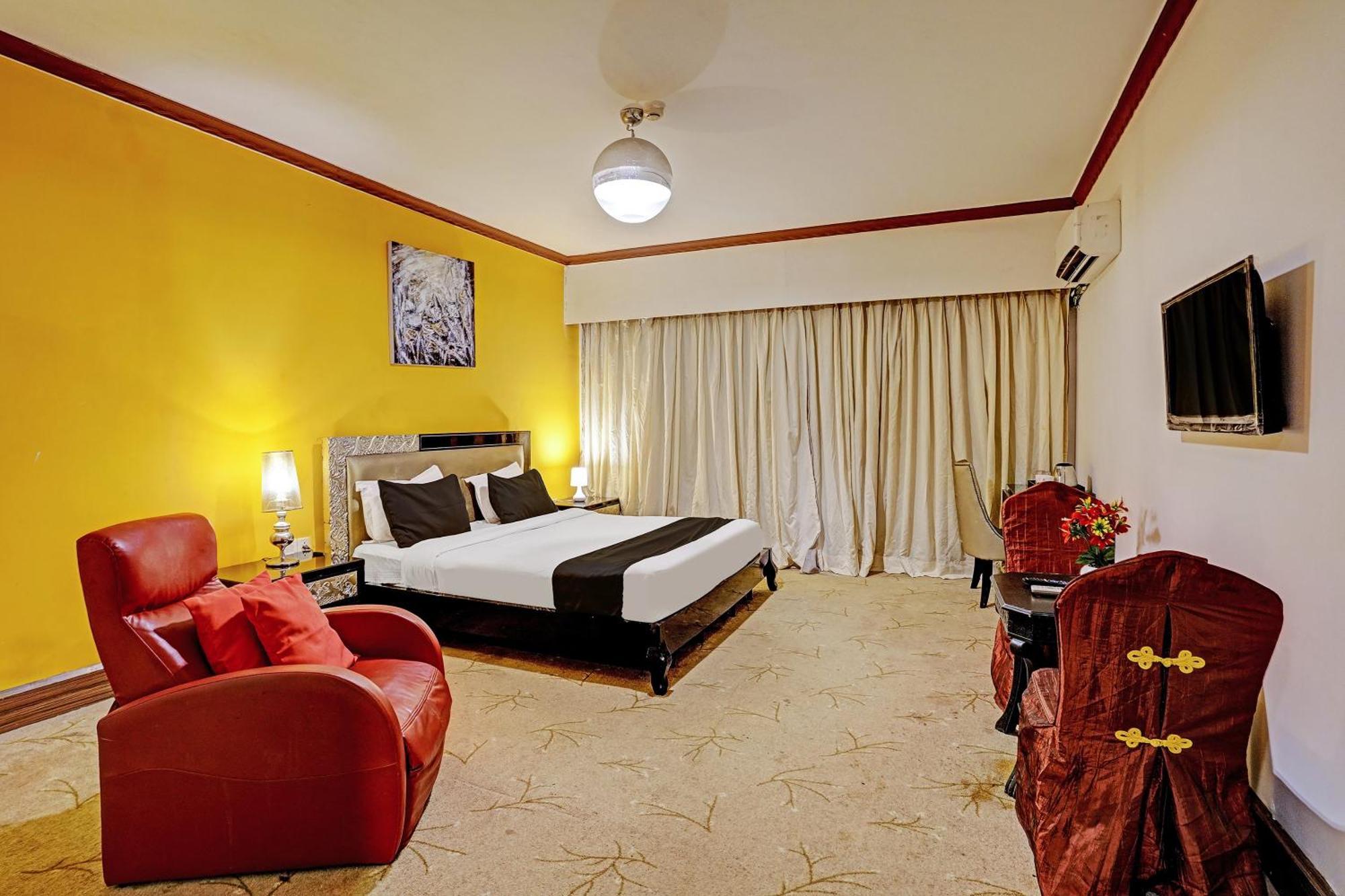 Townhouse 809 Royal Palms Hotel - Rose Collection Мумбай Екстериор снимка